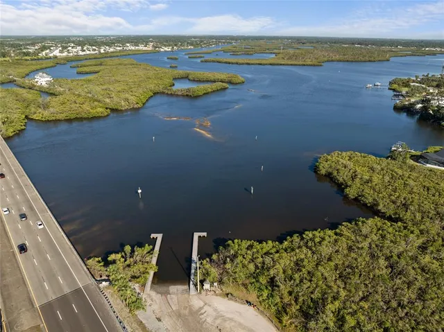 $325,000 | 611 29th Street East, Bradenton, FL 34208