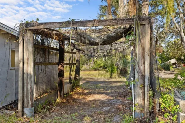 $325,000 | 611 29th Street East, Bradenton, FL 34208