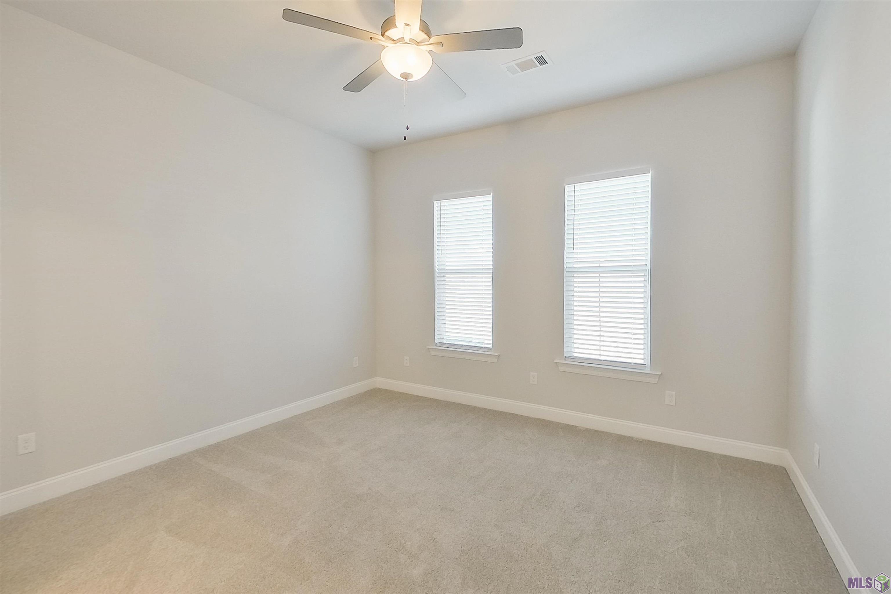 15631 Boothy Lane Baton Rouge, LA 70817 - Photo 3 of 18