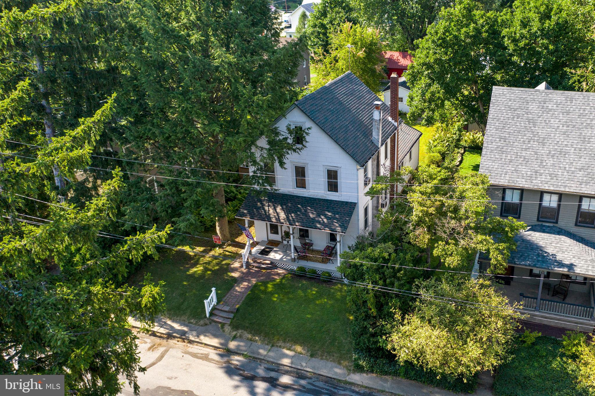 121 Fern Road Riegelsville, PA 18077 - Photo 2 of 31