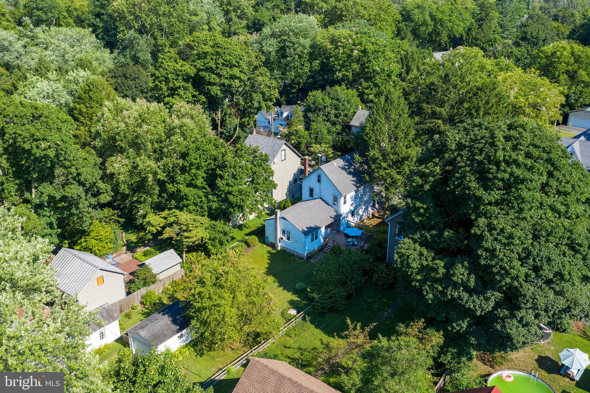 121 Fern Road Riegelsville, PA 18077 - Photo 3 of 31