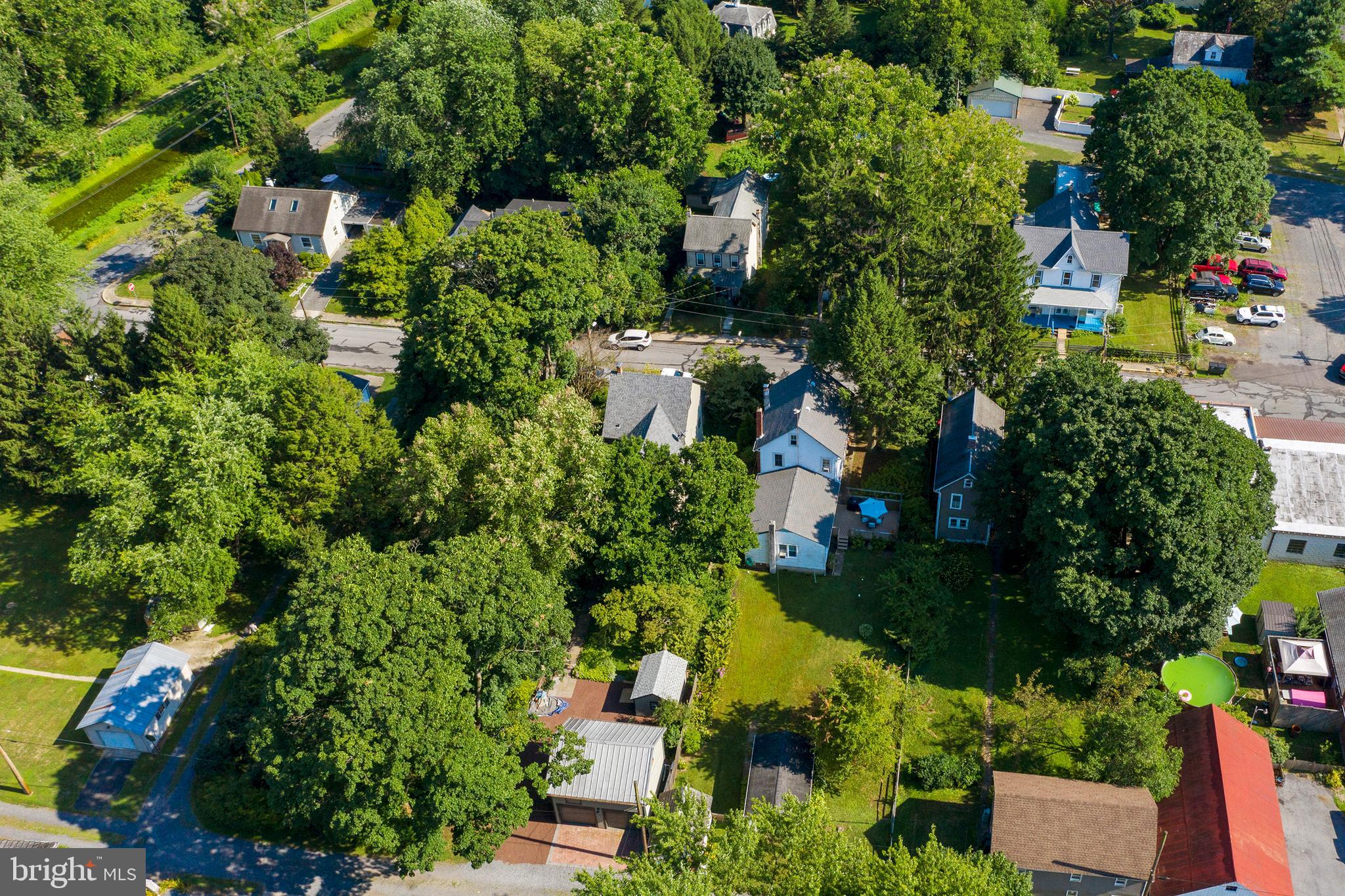 121 Fern Road Riegelsville, PA 18077 - Photo 4 of 31