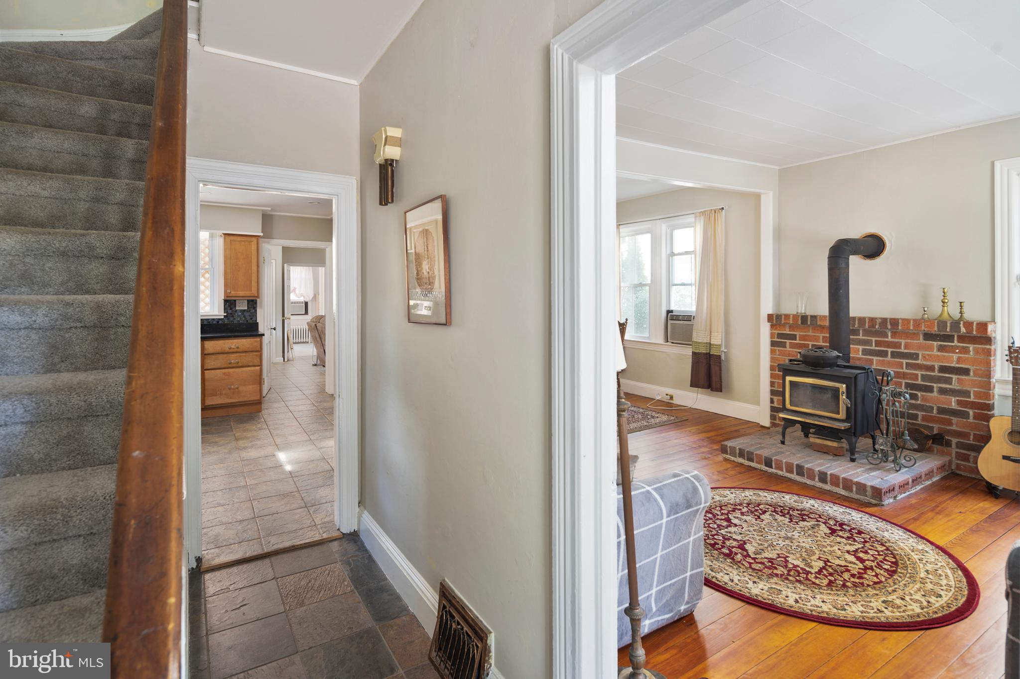 121 Fern Road Riegelsville, PA 18077 - Photo 8 of 31