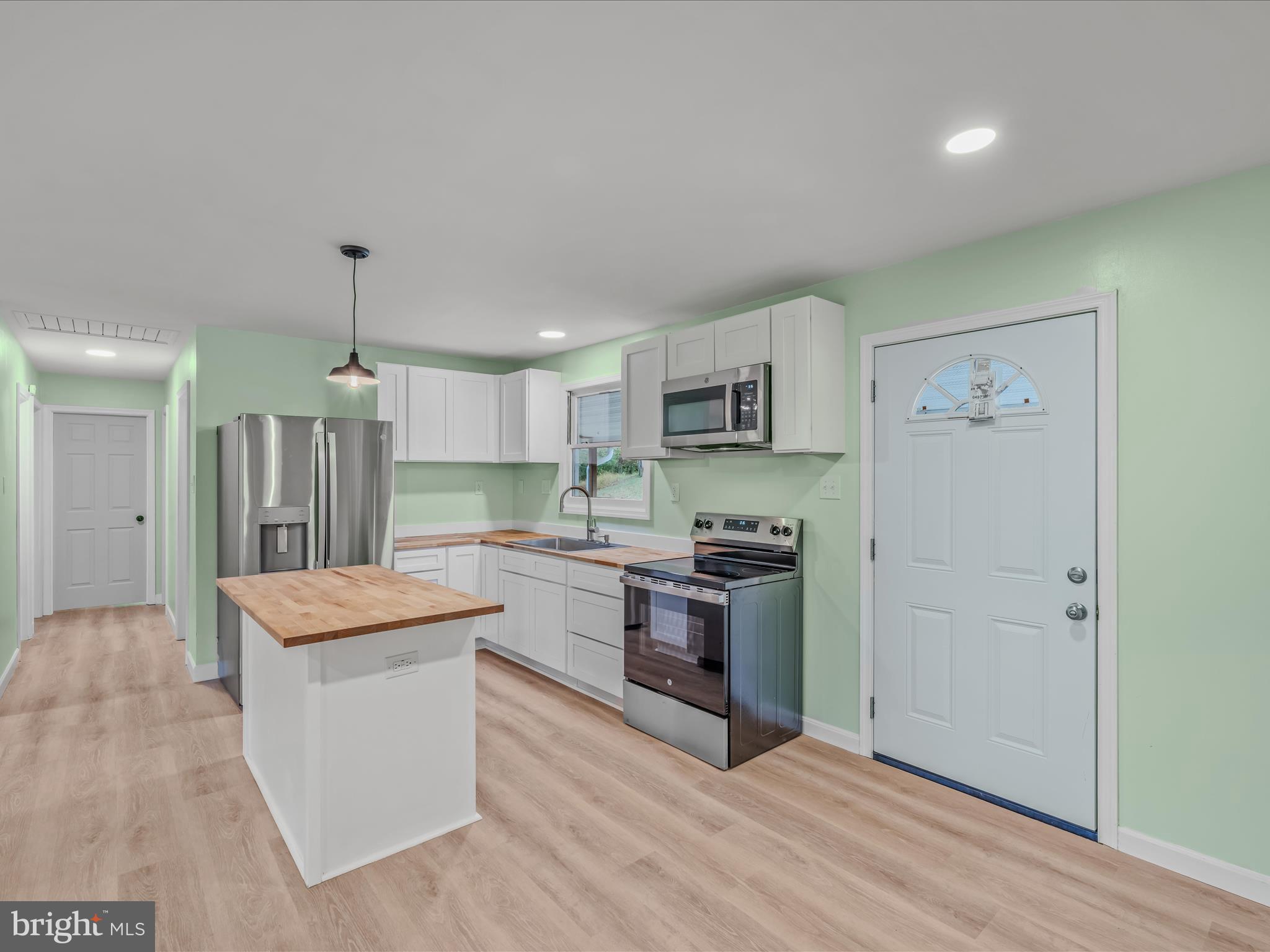 3939 Virginia Line Road Berkeley Springs, WV 25411 - Photo 10 of 51