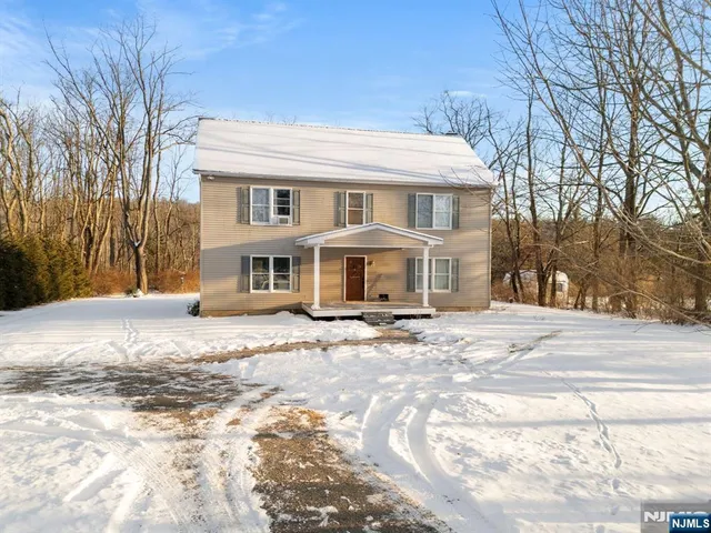 $649,000 | 2 Clover Avenue, Washington, NJ 07882