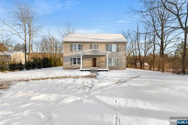 $649,000 | 2 Clover Avenue, Washington, NJ 07882