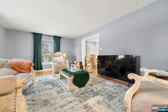 $649,000 | 2 Clover Avenue, Washington, NJ 07882