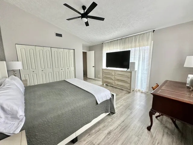 $255,740 | 7405 Southeast Jamestown Terrace, Unit BLDG 17, Hobe Sound, FL 33455