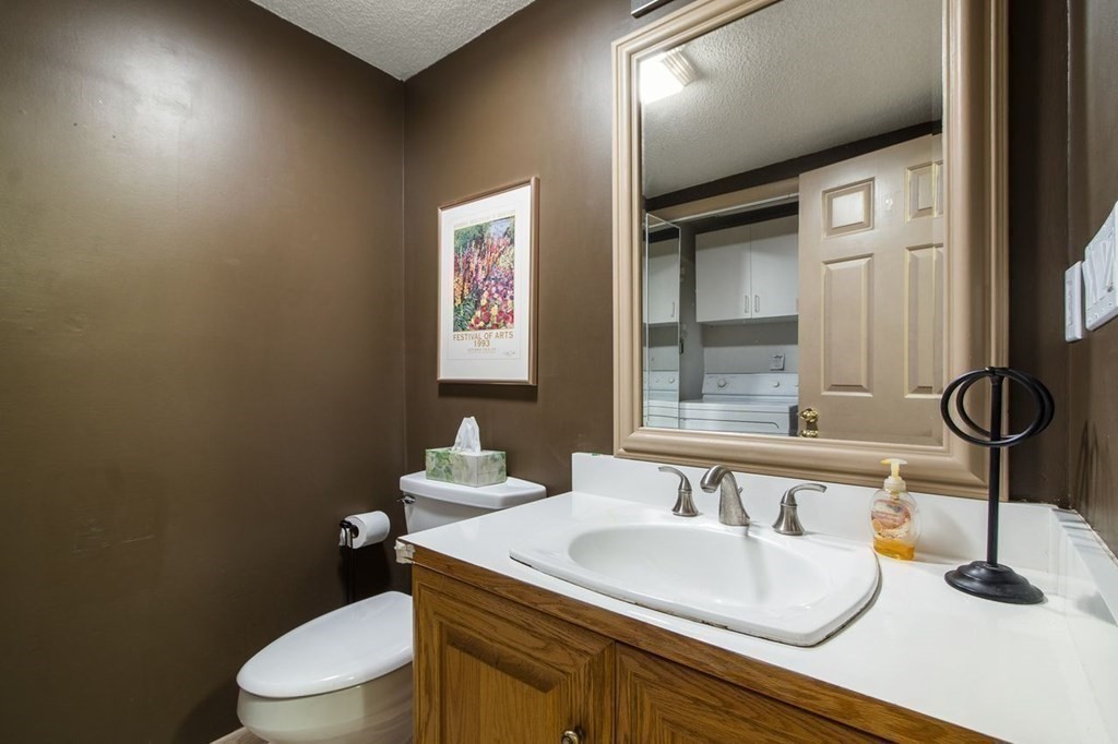401 Pine Brook Drive, Unit 401 Peabody, MA 01960 - Photo 23 of 38