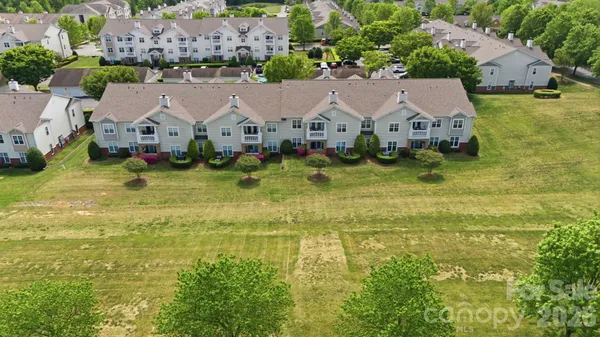 $300,000 | 16917 Doe Valley Court, Cornelius, NC 28031