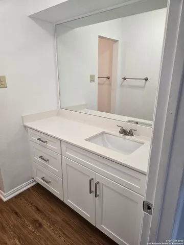 $132,500 | 231 West Silver Sands Drive, Unit 5, San Antonio, TX 78216