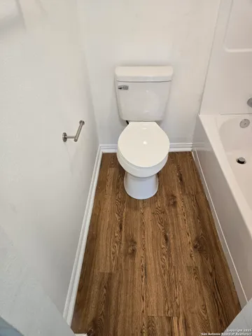 $132,500 | 231 West Silver Sands Drive, Unit 5, San Antonio, TX 78216