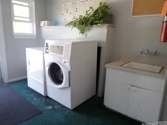 $132,500 | 231 West Silver Sands Drive, Unit 5, San Antonio, TX 78216