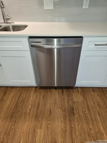 $132,500 | 231 West Silver Sands Drive, Unit 5, San Antonio, TX 78216