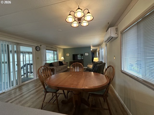 3760 Highway 101, Unit 18 Florence, OR 97439 - Photo 8 of 29 Living Room