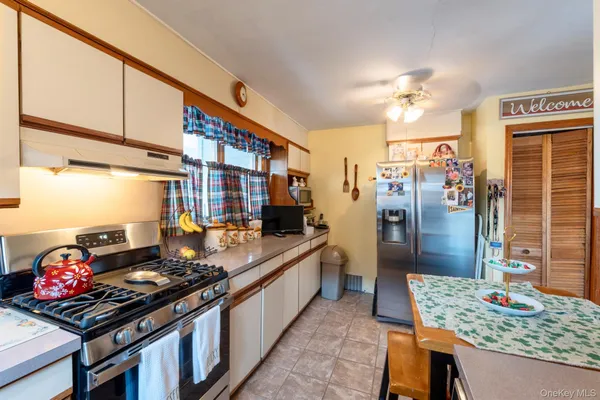 $374,900 | 11 Lay Street, Kingston, NY 12401