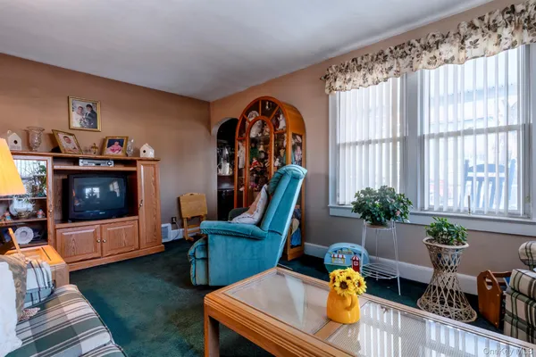 $374,900 | 11 Lay Street, Kingston, NY 12401