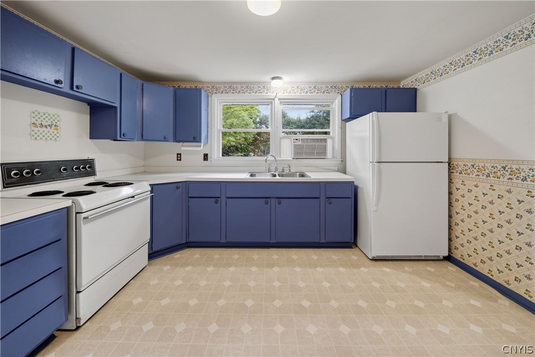 117 Suffolk Road Syracuse, NY 13219 - Photo 4 of 28 Gallery Image 4