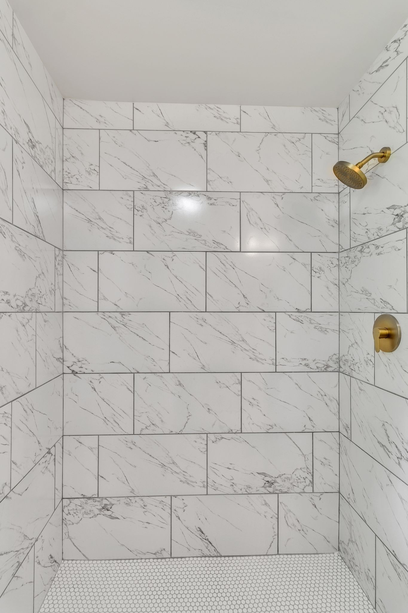 1441 Compton Road Murfreesboro, TN 37130 - Photo 20 of 26 a bathroom with a shower