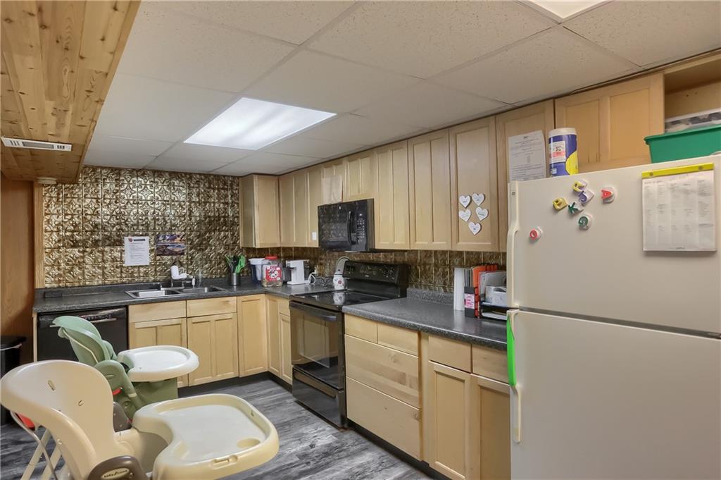 300 South Pike Road Sarver, PA 16055 - Photo 11 of 25 Gallery Image 11