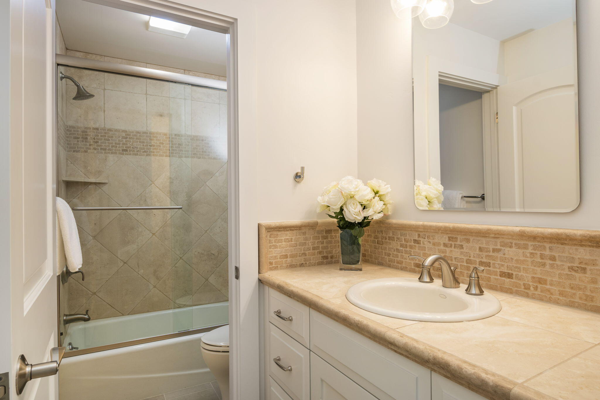 2692 Ridge Lane Sun Valley, ID 83353 - Photo 13 of 27 Bathroom 1