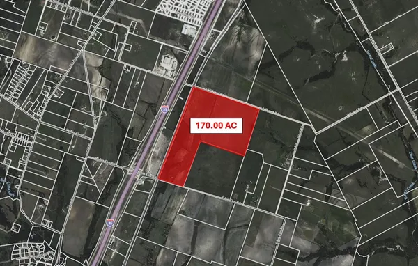 a close up of a street sign and building