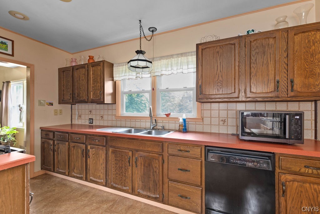 7611 River Road Lysander, NY 13027 - Photo 13 of 41