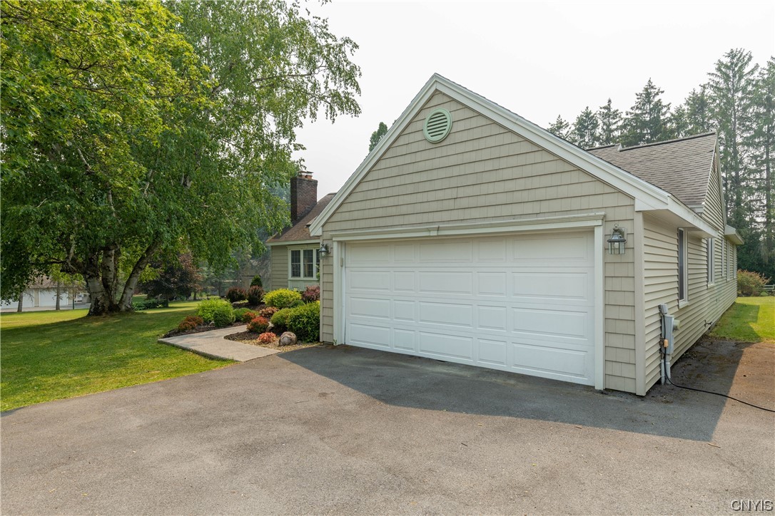 7611 River Road Lysander, NY 13027 - Photo 4 of 41