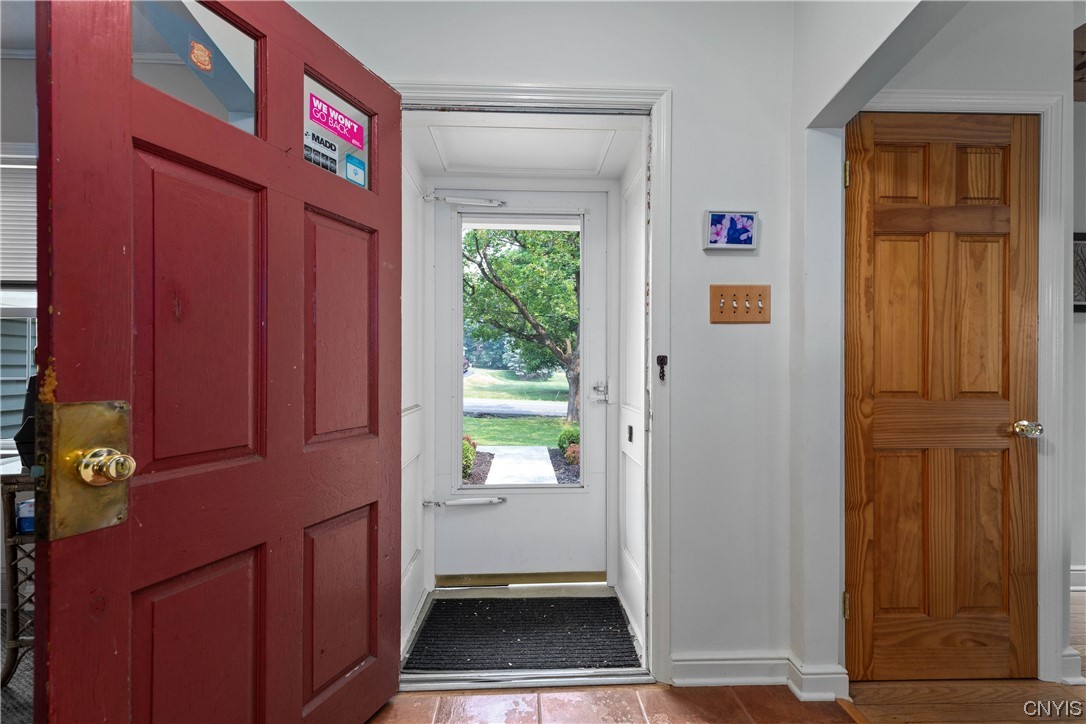 7611 River Road Lysander, NY 13027 - Photo 5 of 41