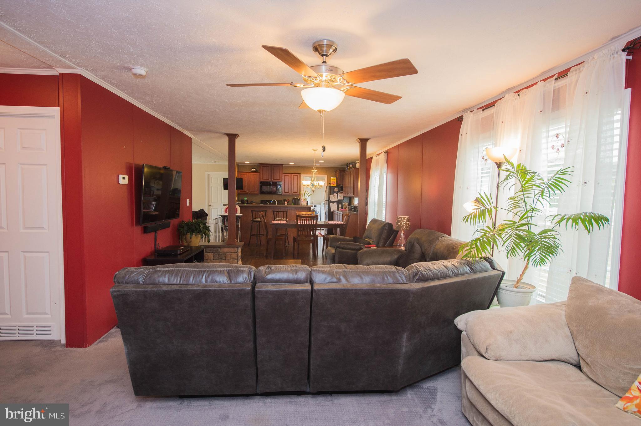32006 Mt Pleasant Road Laurel, DE 19956 - Photo 23 of 43 Rear living room