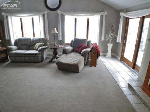 11108 White Lake Road Fenton, MI 48430 - Photo 14 of 33 20430561-13.JPG