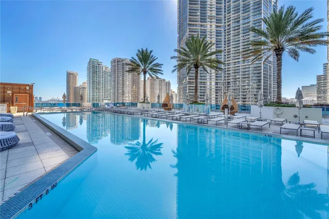 $10,000 | 200 Biscayne Blvd Way, Unit 5103, Miami, FL 33131