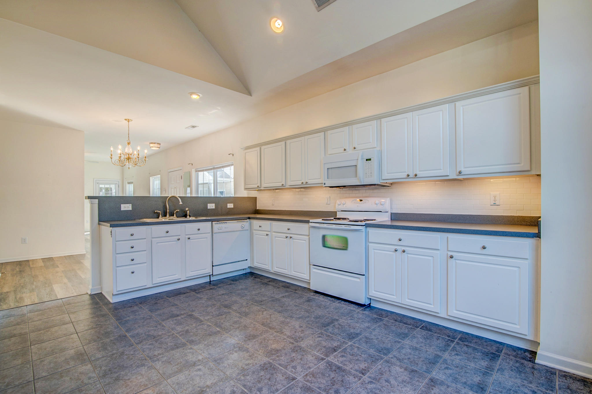 148 Dorothy Drive Charleston, SC 29414 - Photo 14 of 29 Kitchen