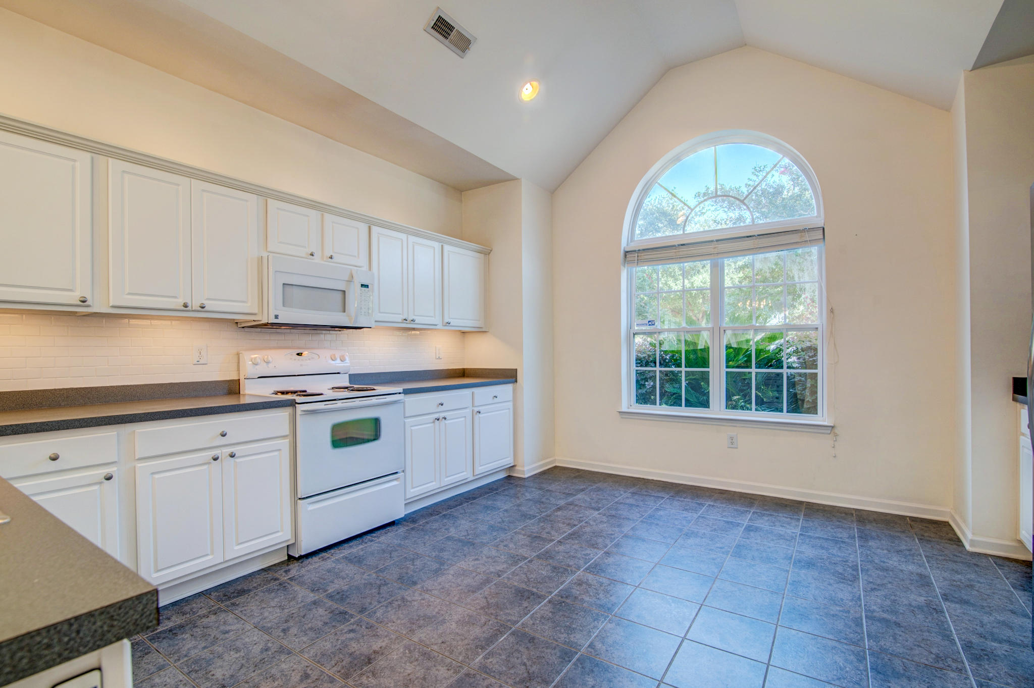 148 Dorothy Drive Charleston, SC 29414 - Photo 15 of 29 Kitchen