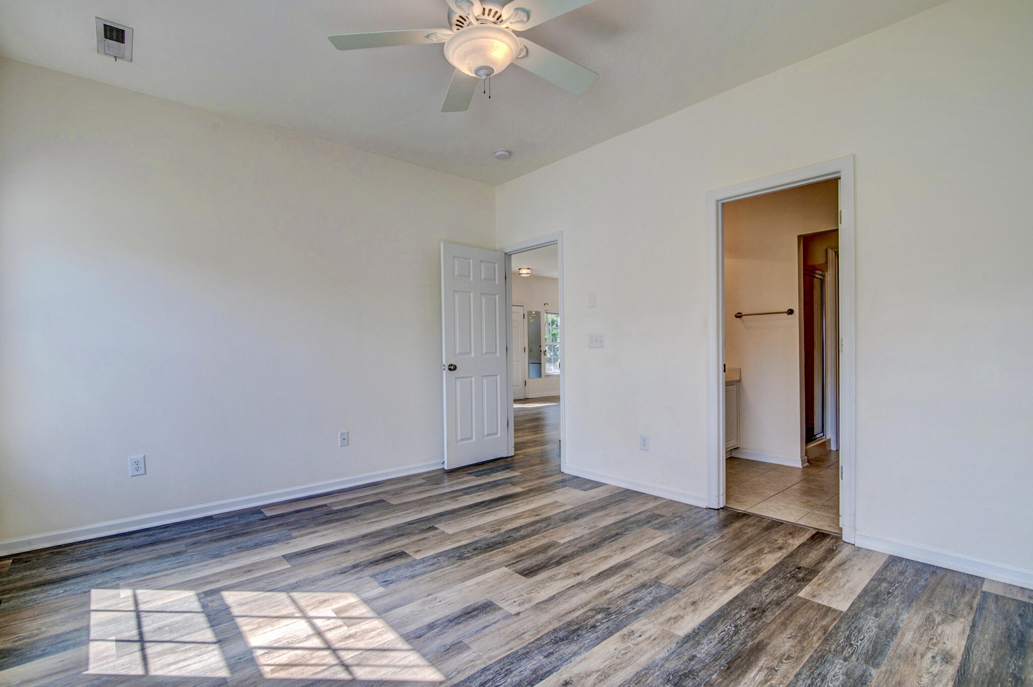 148 Dorothy Drive Charleston, SC 29414 - Photo 16 of 29 !st Floor Master