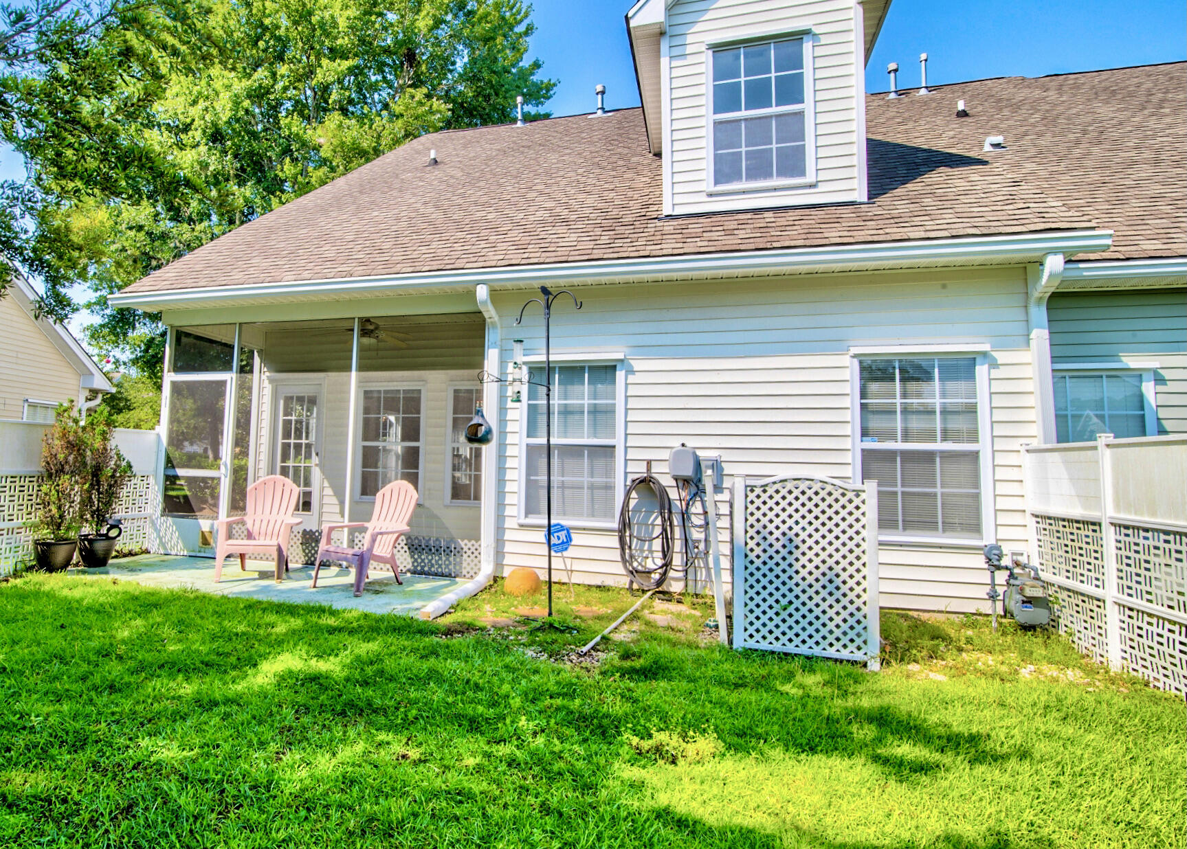 148 Dorothy Drive Charleston, SC 29414 - Photo 27 of 29 Backyard