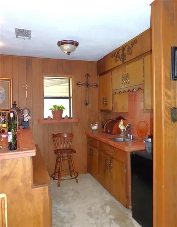 $299,500 | 135 Lakeview Drive, Brady, TX 76825