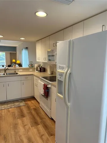 $2,900 | 9550 Fiddlers Green Circle, Unit 105, Rotonda West, FL 33947