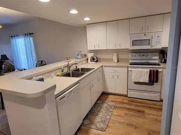 $2,900 | 9550 Fiddlers Green Circle, Unit 105, Rotonda West, FL 33947