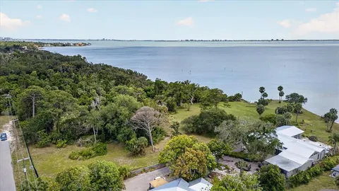 $1,879,988 | 8258 Longbay Boulevard, Sarasota, FL 34243