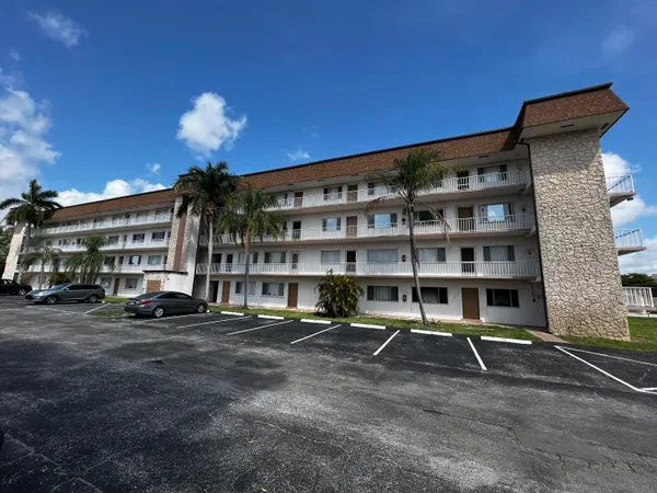 $2,200 | 6289 Lear Drive, Unit 203, Lake Worth, FL 33462