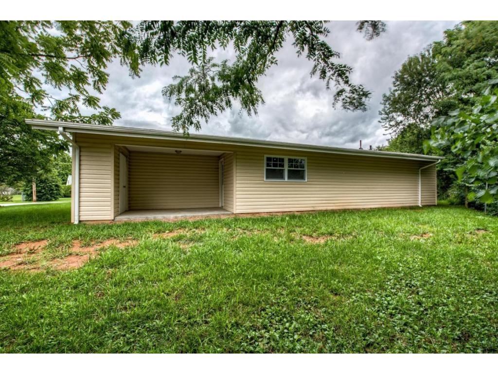 201 Hemlock Road Bristol, TN 37620 - Photo 16 of 19 Photo 16