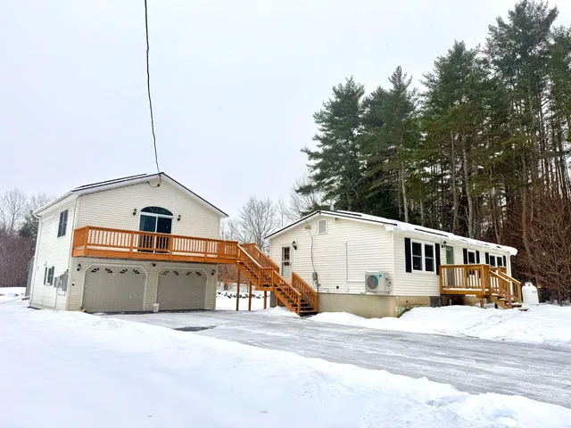 $375,000 | 8 Edgewood Road, Springfield, VT 05156