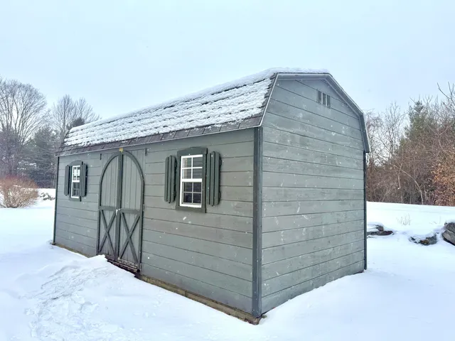 $375,000 | 8 Edgewood Road, Springfield, VT 05156