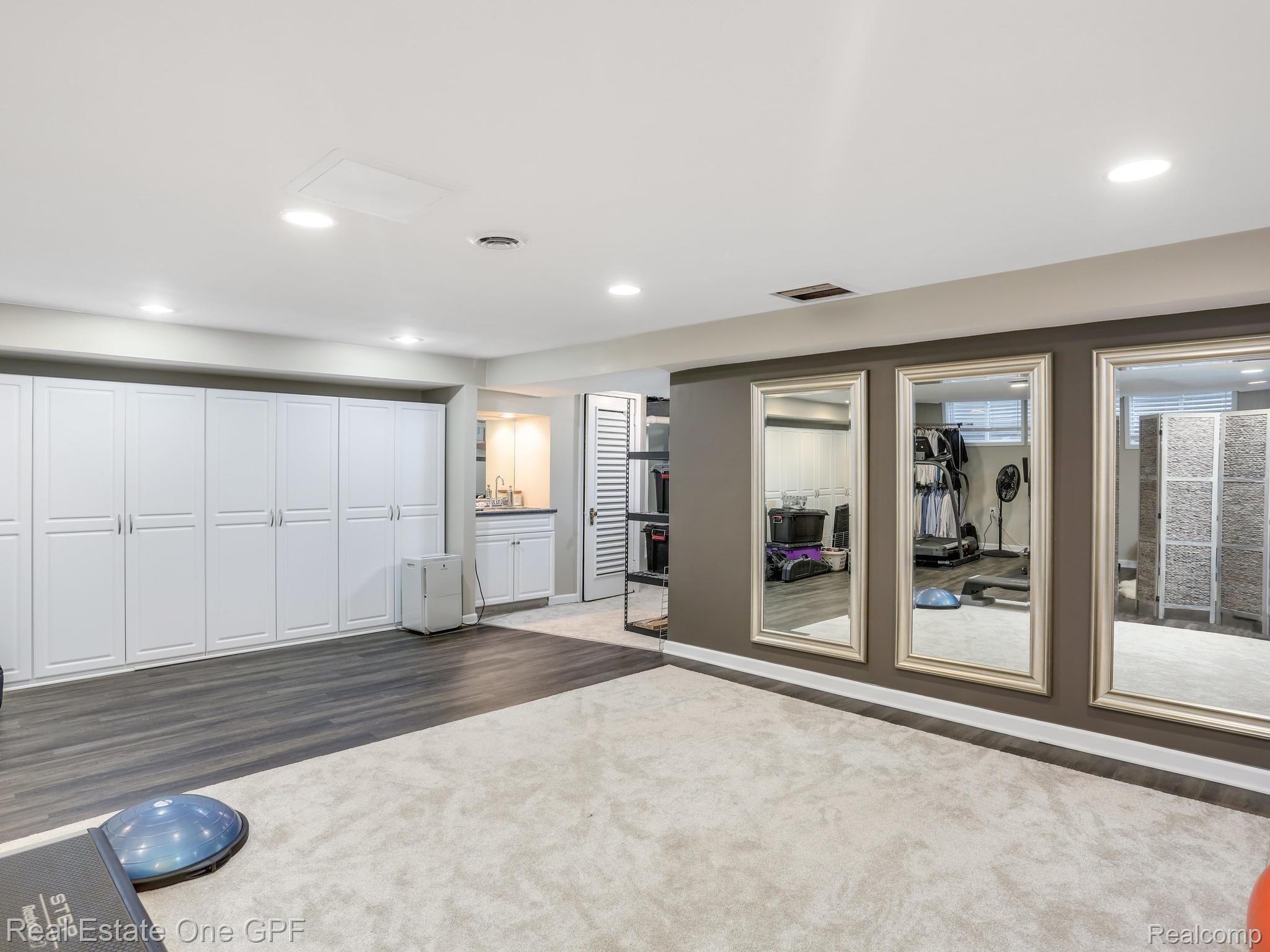 371 Lincoln Road Grosse Pointe, MI 48230 - Photo 44 of 55 371 Lincoln Rd Grosse Pointe-013-006-371 Lincoln0013-MLS_Size.jpg
