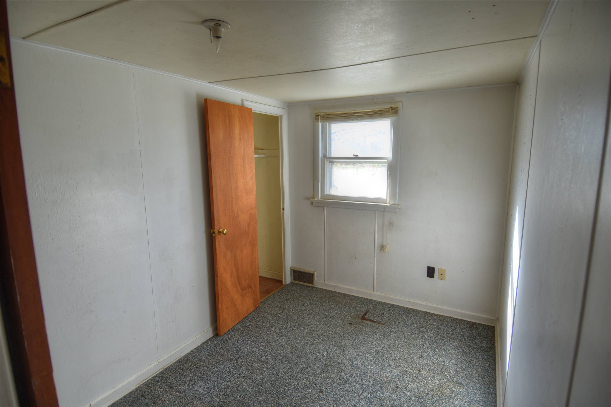 2406 Bashor Road Goshen, IN 46526 - Photo 15 of 27 Gallery Image 15