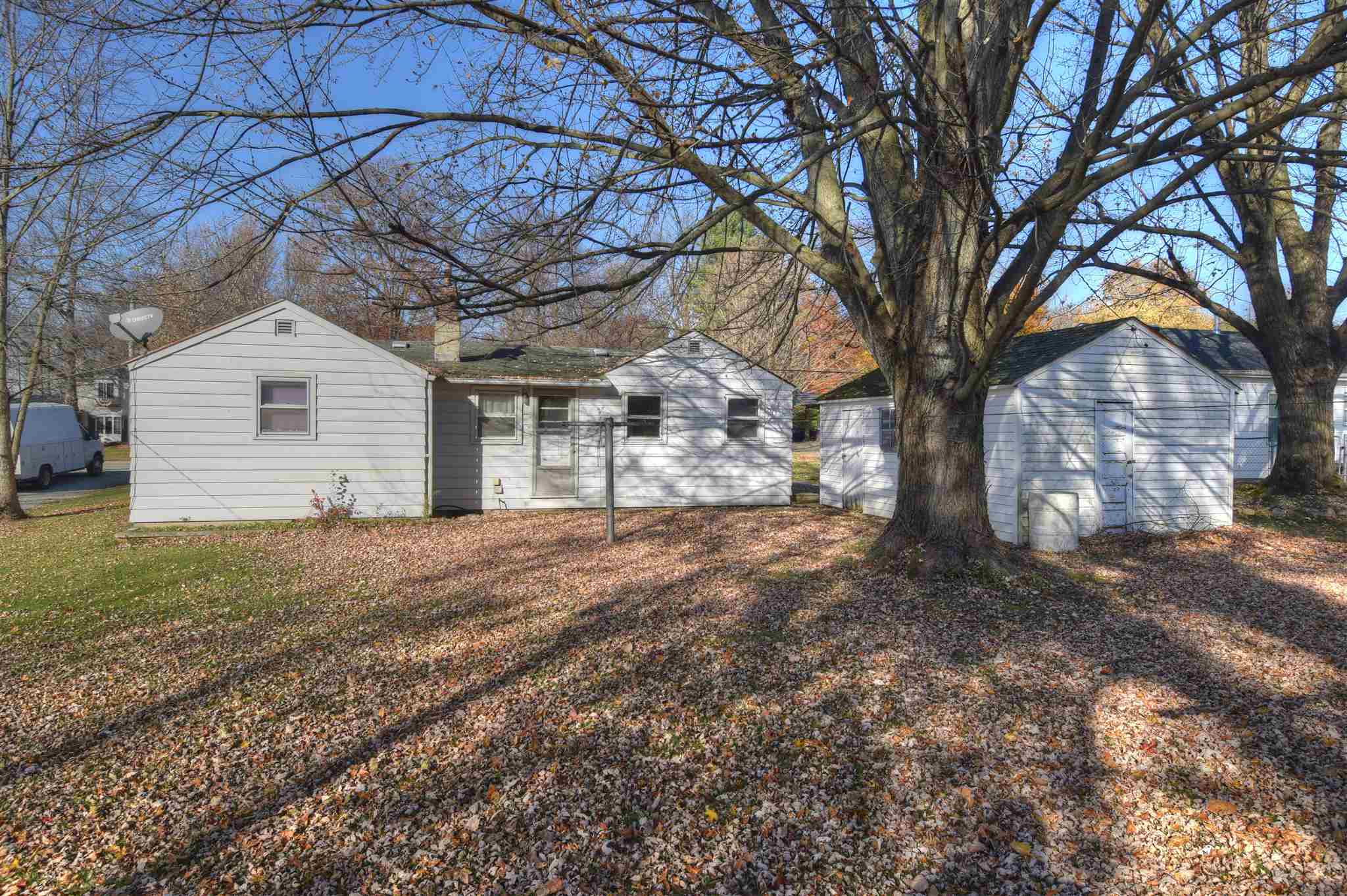 2406 Bashor Road Goshen, IN 46526 - Photo 4 of 27 Gallery Image 4