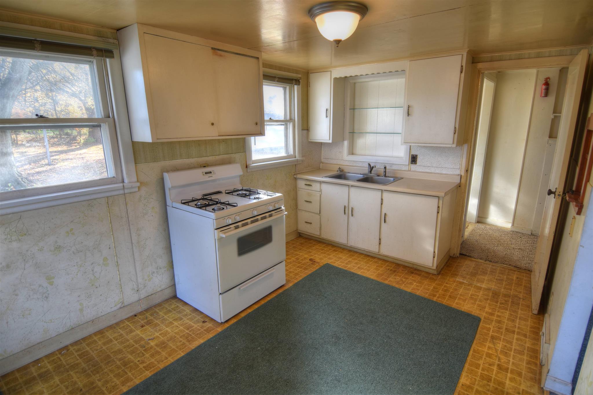 2406 Bashor Road Goshen, IN 46526 - Photo 8 of 27 Gallery Image 8