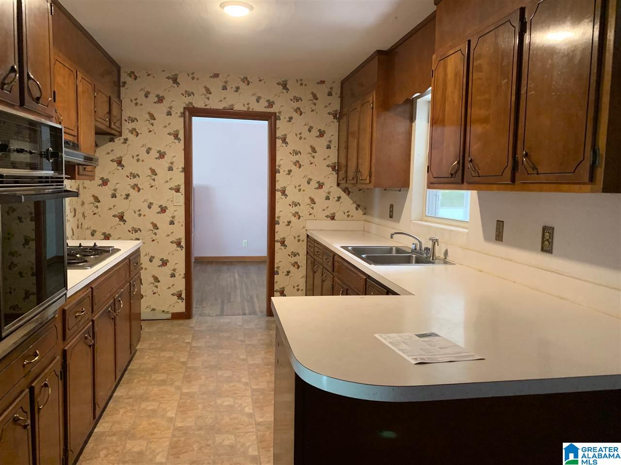 629 Portercrest Road Graysville, AL 35073 - Photo 6 of 15