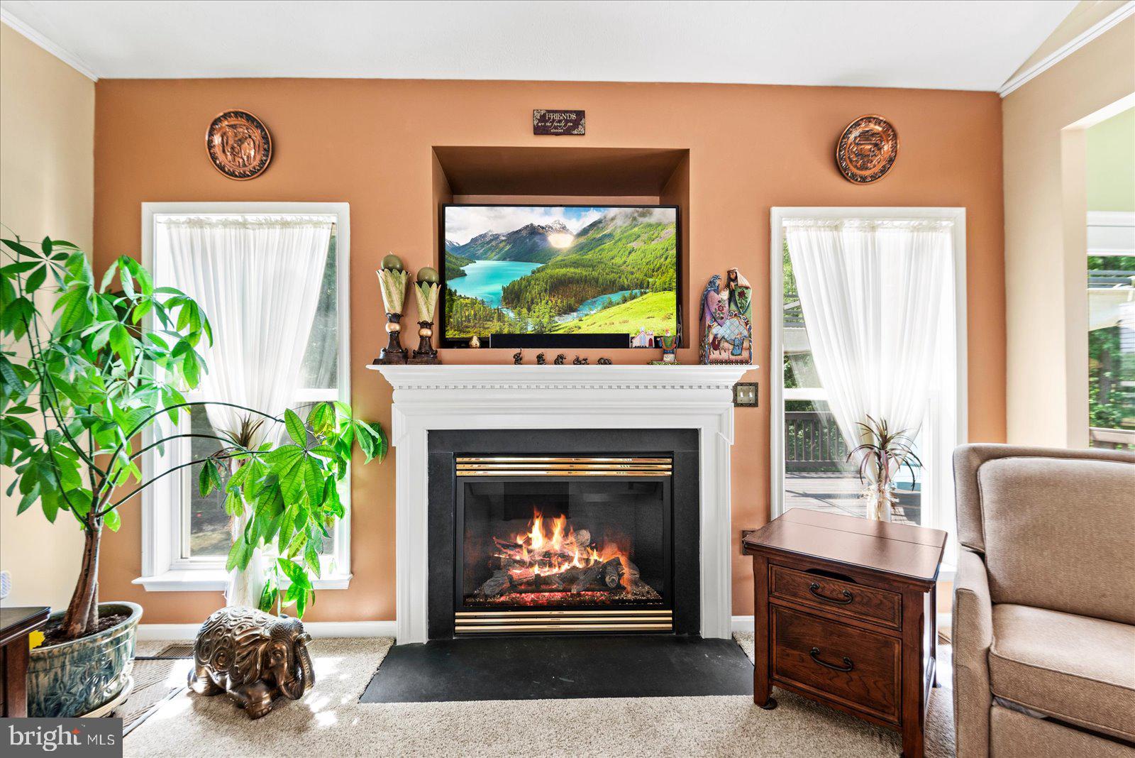 302 Forest Avenue Colonial Beach, VA 22443 - Photo 11 of 56 Gas Fireplace in Living Room